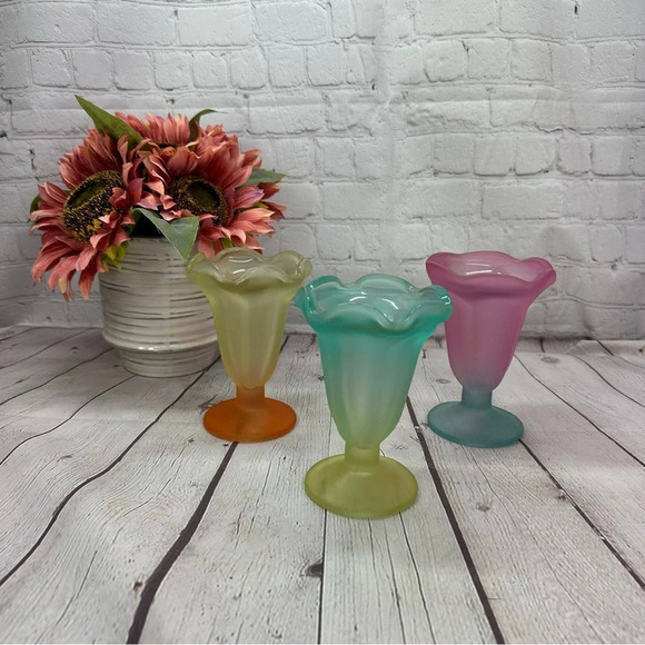 vintage Libby’s ka-dinks set of 3 frosted parfait tulip pastel sundae cups MCM - Picture 1 of 8